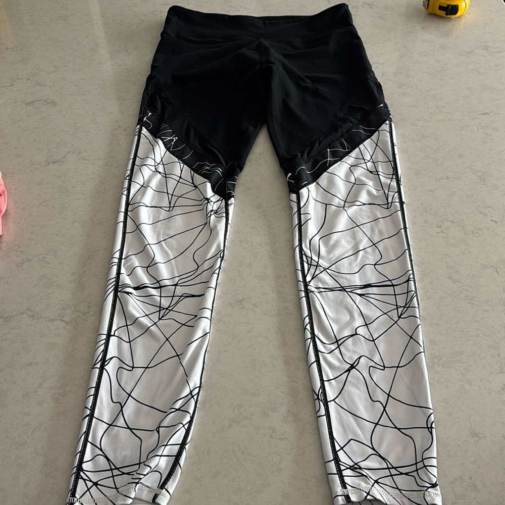 Brogan mesh leggings - Fabletics size 8
